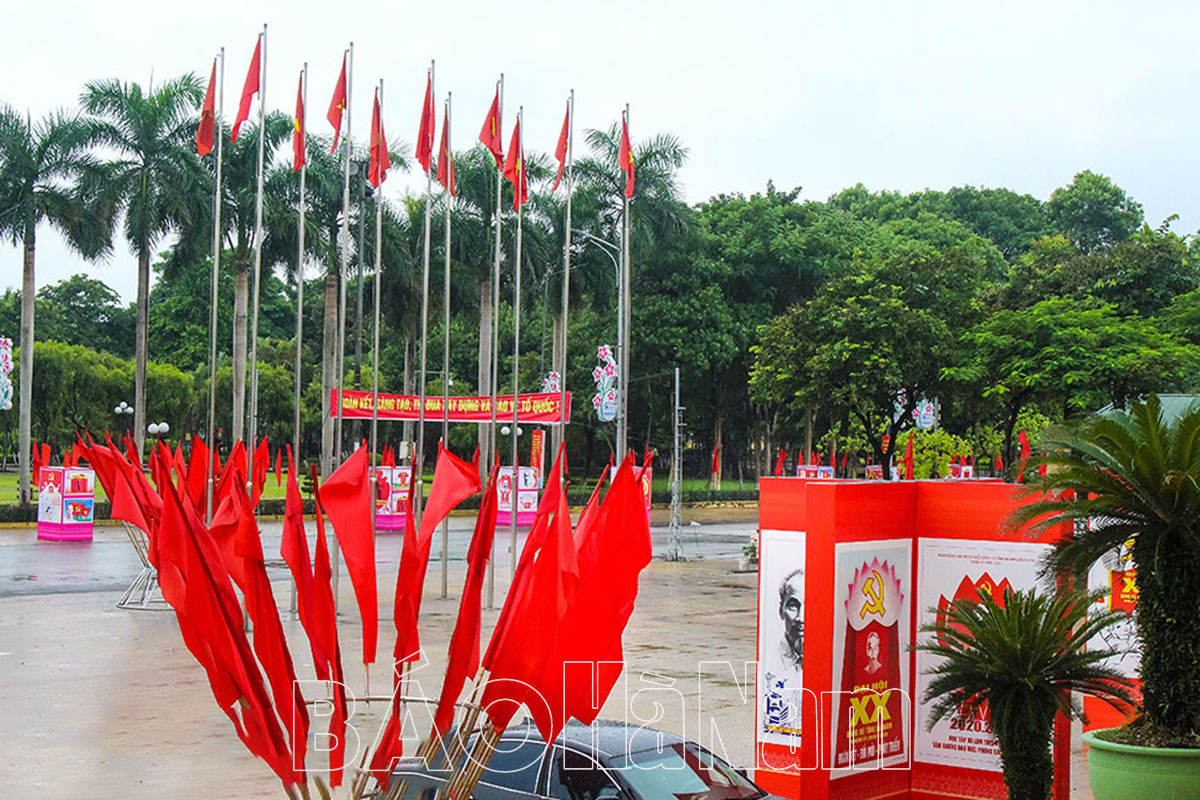 Quyết tâm thực hiện thắng lợi “mục tiêu kép” trong năm 2022