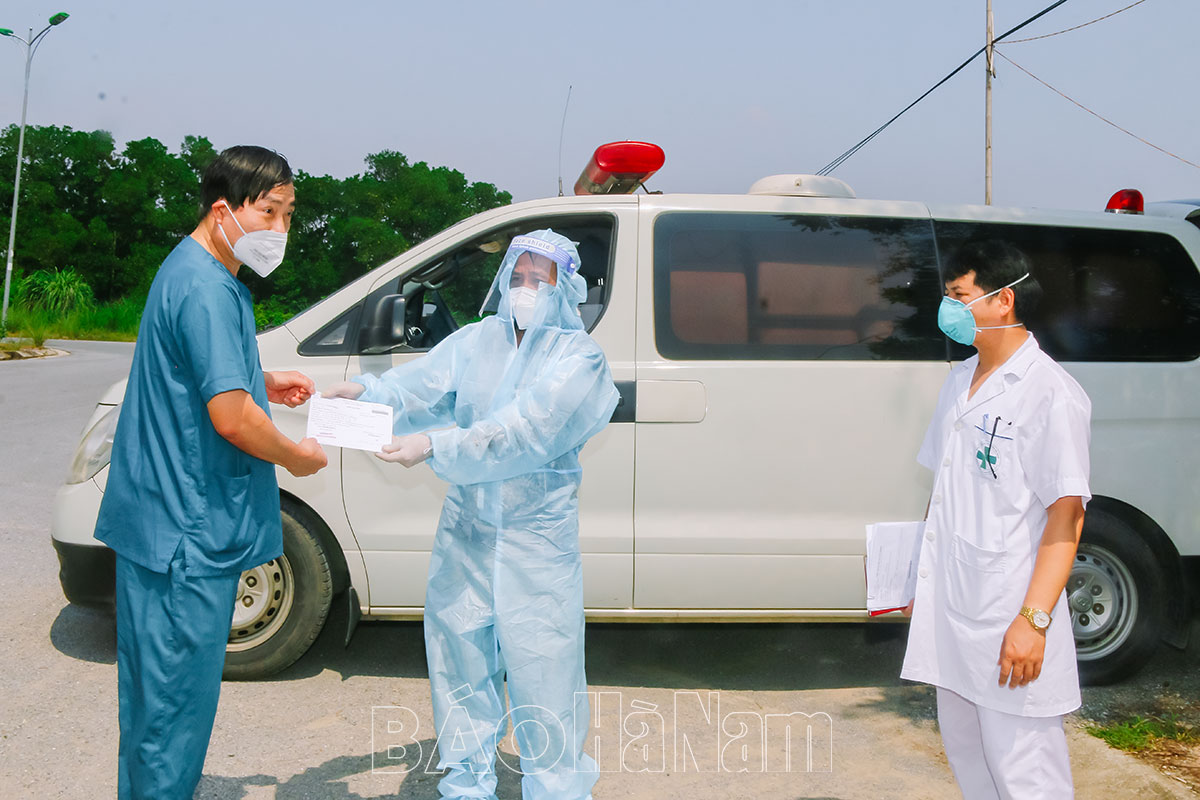 Hà Nam: Trong 2 ngày hơn 400 bệnh nhân Covid-19 ra viện