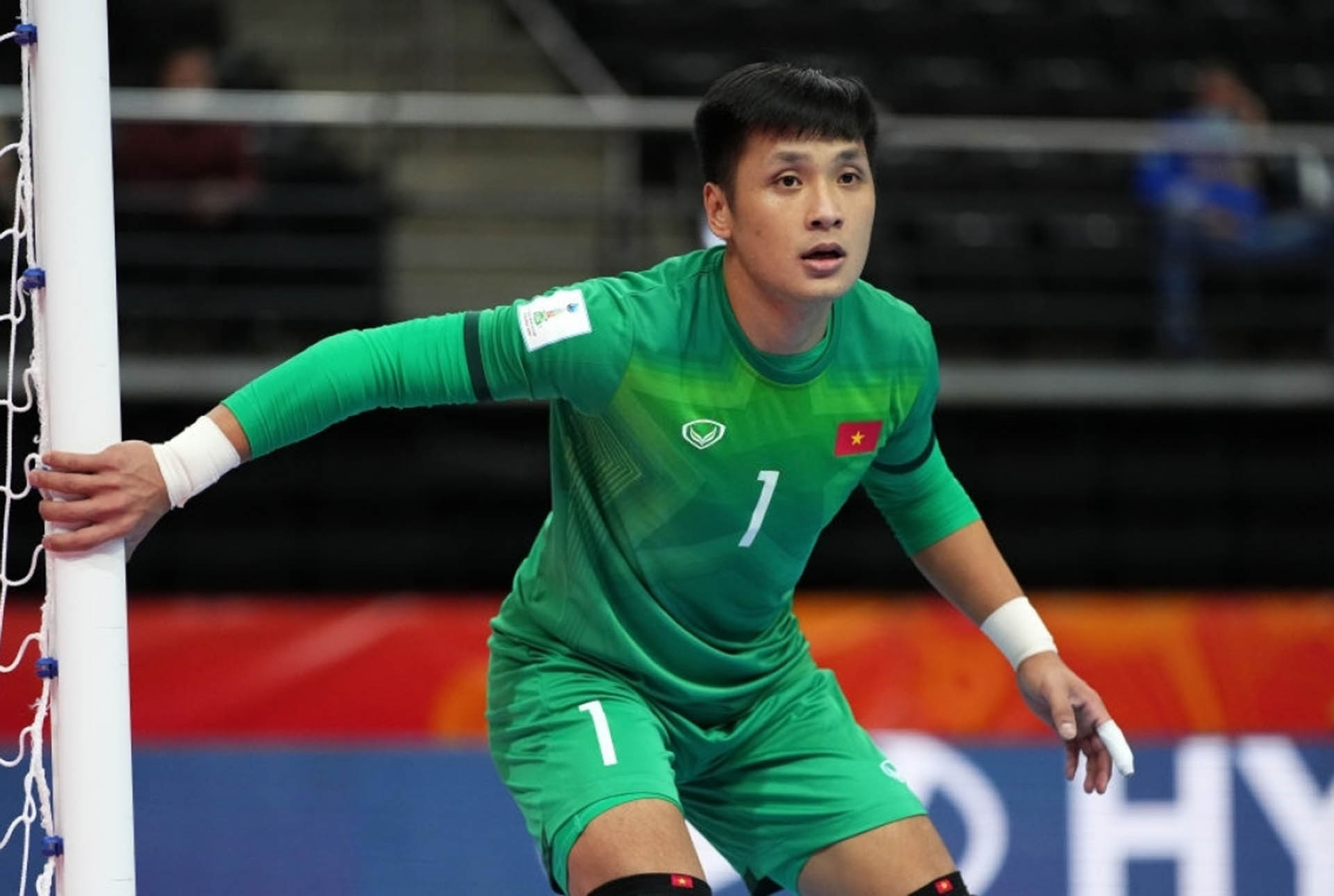 Hồ Văn Ý lọt Top 10 thủ môn futsal hay nhất thế giới