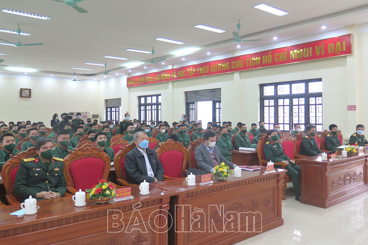 Thành phố Phủ Lý đón quân nhân hoàn thành nghĩa vụ quân sự trở về