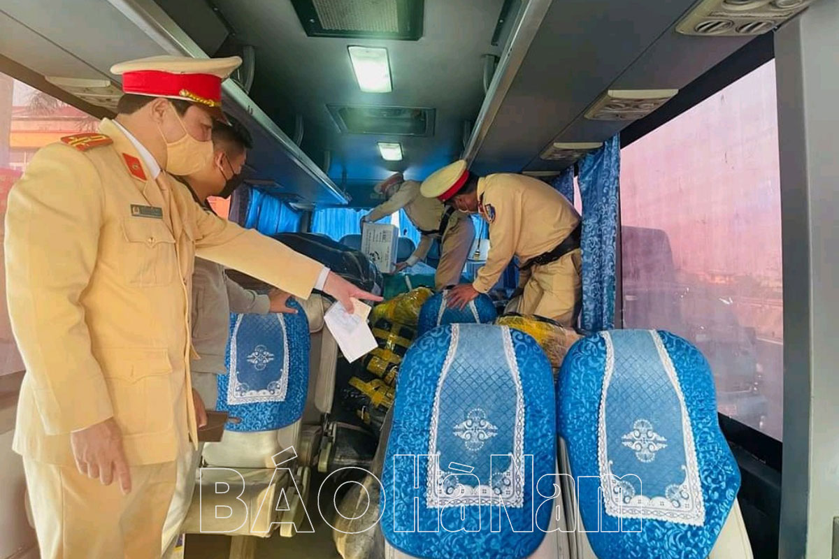 Chủ động bảo đảm trật tự an toàn giao thông dịp cuối năm