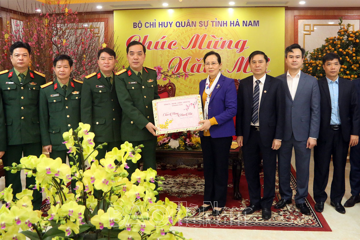 Thường trực Tỉnh ủy thăm, động viên các đơn vị trực Tết