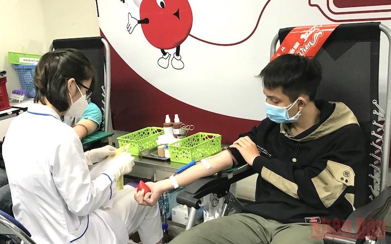 Ra mắt tính năng hiến máu trên Facebook tại Việt Nam