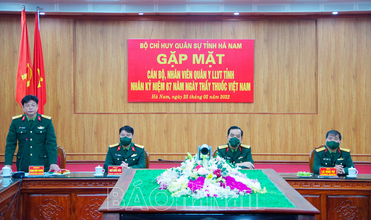 Bộ CHQS tỉnh gặp mặt kỷ niệm 67 năm ngày Thầy thuốc Việt Nam