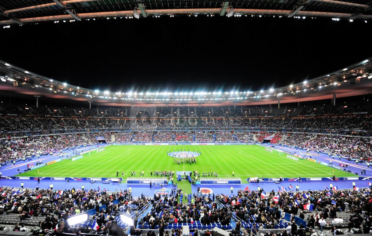 UEFA thay đổi địa điểm tổ chức chung kết Champions League 2021/2022