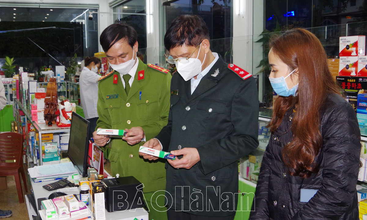 Phát hiện nhà thuốc tại phường Lê Hồng Phong bán kit test và thuốc điều trị Covid-19 không có hóa đơn, chứng từ