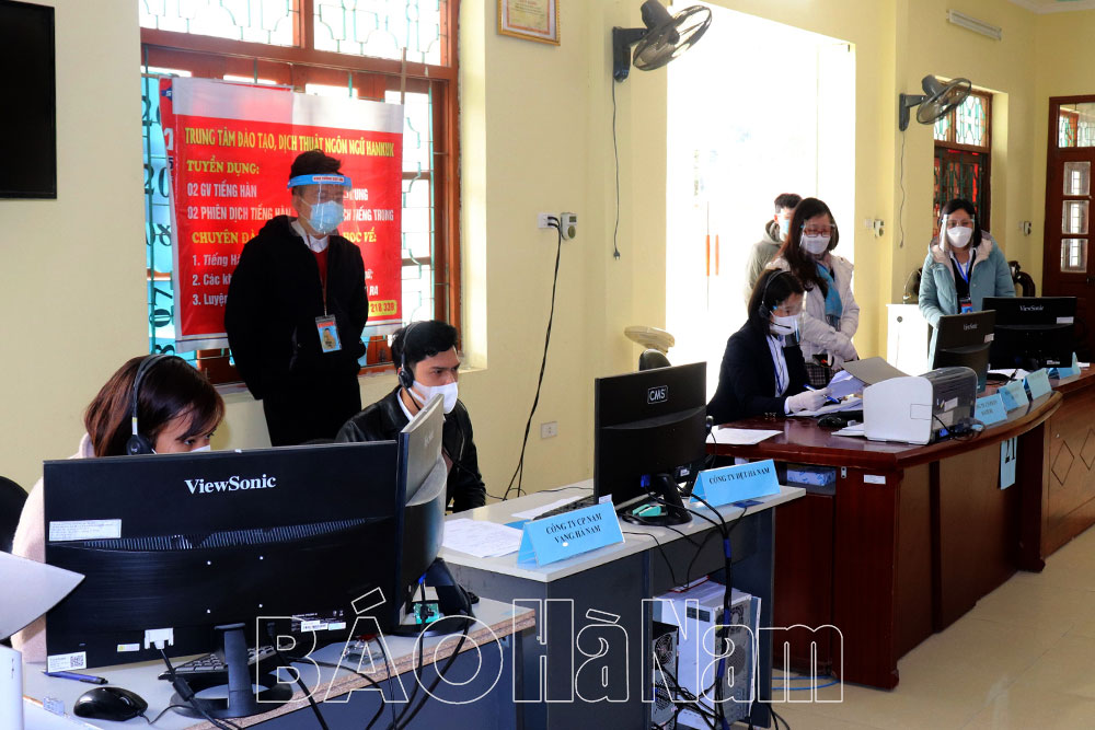 Doanh nghiệp khó tiếp cận nguồn lao động tại phiên giao dịch việc làm đầu năm