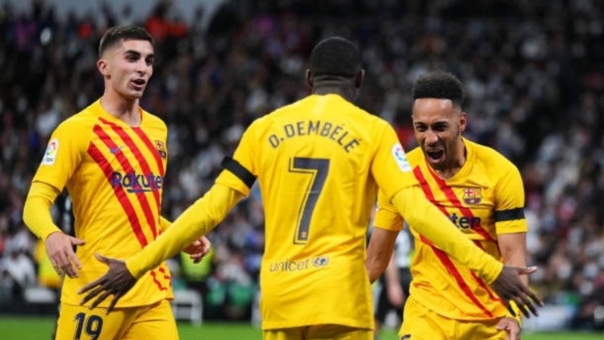 Barca vùi dập Real tại El Clasico