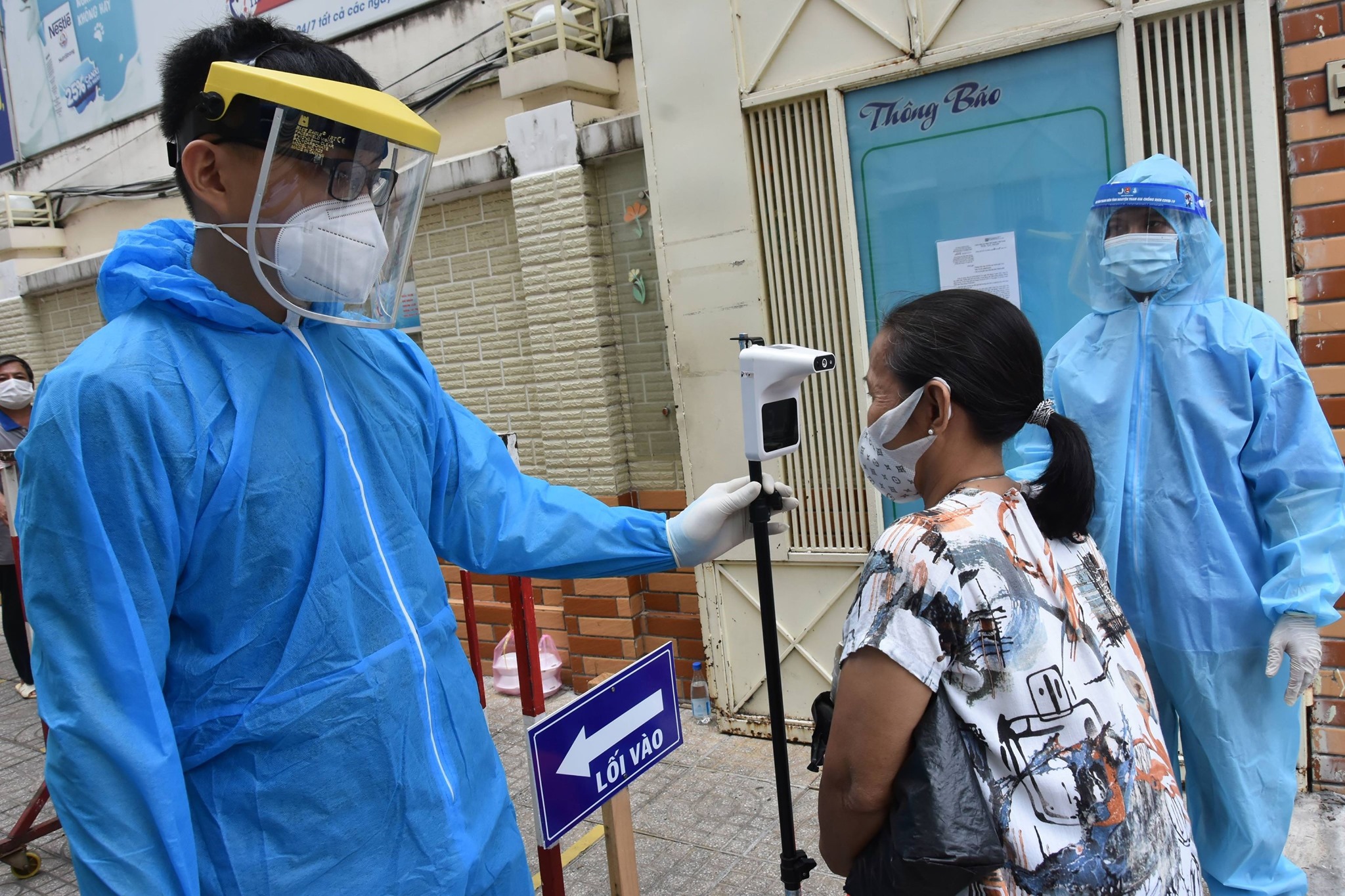 Số ca nhiễm Covid-19 cả nước giảm mạnh xuống dưới mốc 100.000 ca; Hà Nam ghi nhận 1.432 ca