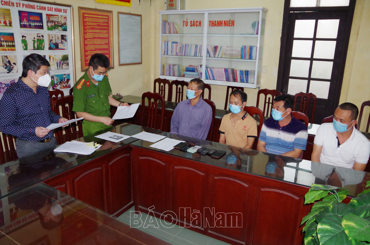 Triệt phá đường dây đánh bạc liên tỉnh dưới hình thức ghi lô đề