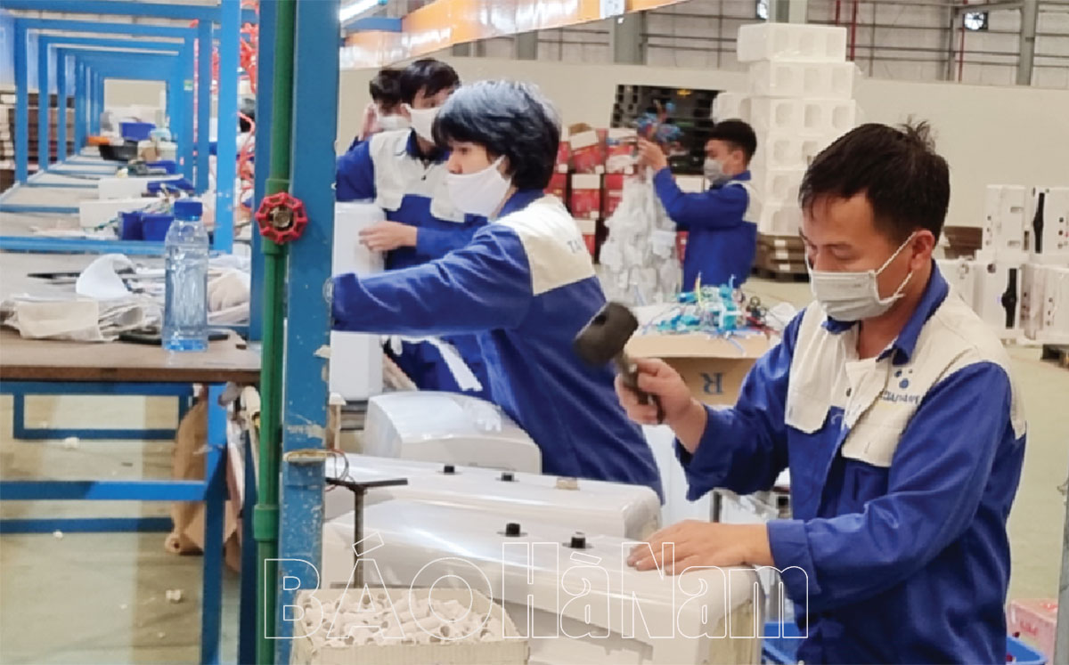 Tăng giờ làm thêm phải đi đôi với phúc lợi người lao động