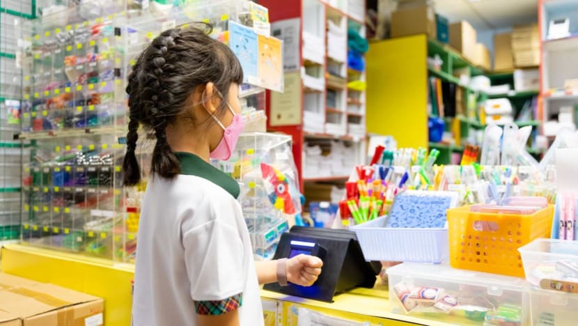 Singapore đồng bộ mô hình 'trường học không tiền mặt' vào năm 2025