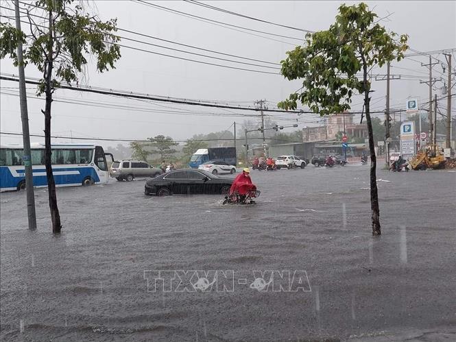 Tăng cường biện pháp ứng phó với mưa dông kèm lốc, sét, mưa đá