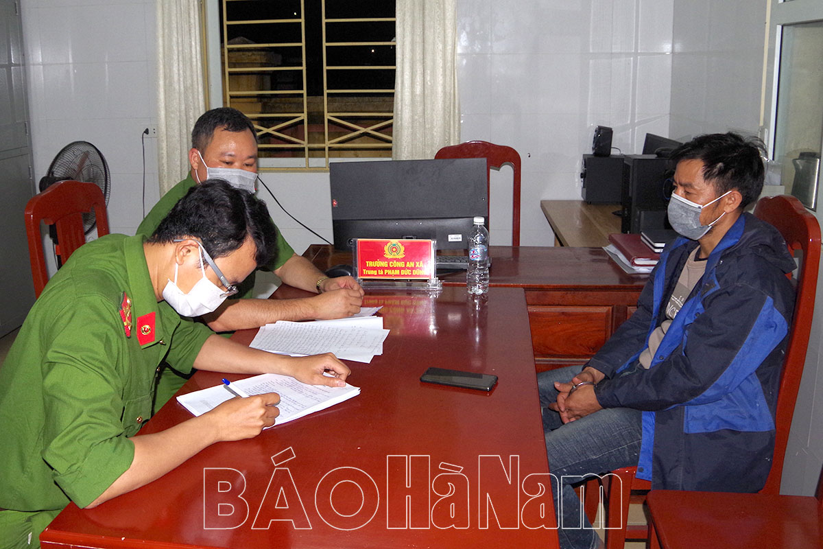 Công an xã Thanh Sơn (Kim Bảng) bắt đối tượng tàng trữ trái phép chất ma túy