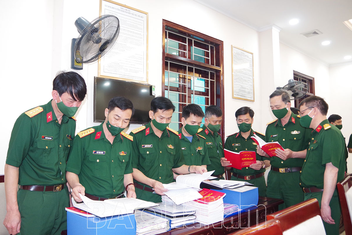 Bộ CHQS tỉnh kiểm tra công tác Đảng, công tác chính trị tại Ban CHQS thị xã Duy Tiên