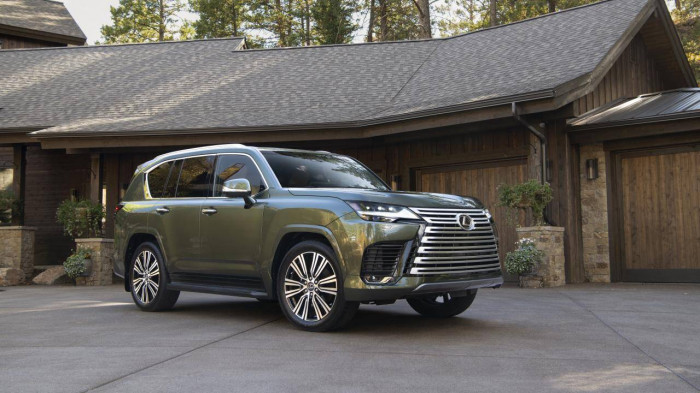 Lexus LX600 chính hãng ra mắt tại Việt Nam, giá từ 8,1 tỷ đồng