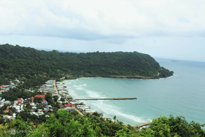 Ba hòn đảo không đông và giá cả hợp lý cho 30/4