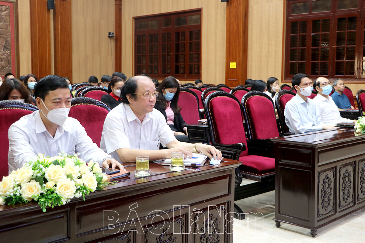 Quán triệt nội dung kết luận, quy định của BCH Trung ương khóa XIII cho lãnh đạo các cơ quan báo chí, xuất bản, văn nghệ sĩ, trí thức