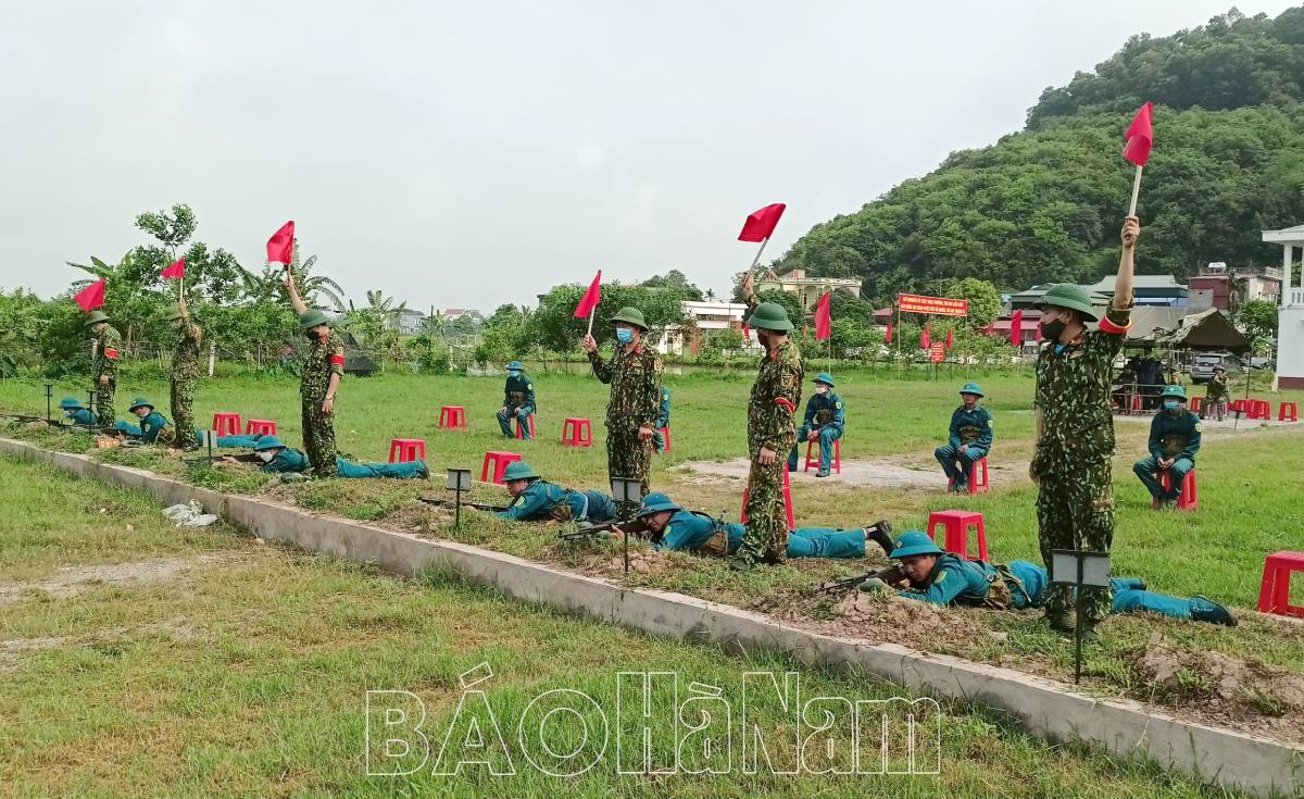 Ban CHQS các huyện: Lý Nhân, Thanh Liêm kiểm tra bắn đạn thật đối với lực lượng DQTV