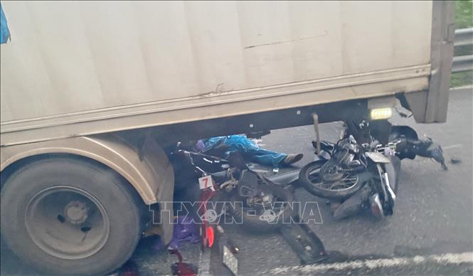 Ngày 1/5, xảy ra 26 vụ tai nạn giao thông đường bộ, làm chết 11 người