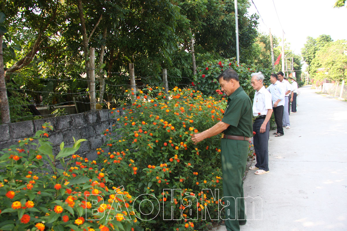 Cán bộ, hội viên CCB xã Bồ Đề học và làm theo gương Bác