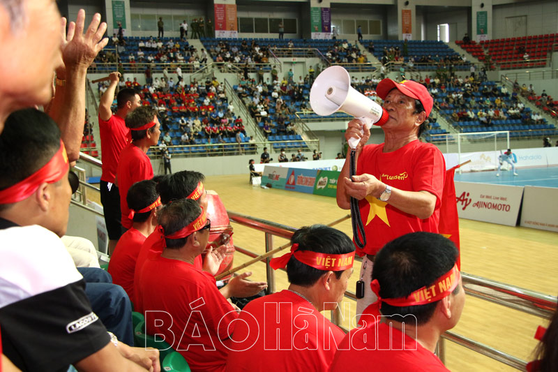 Những hình ảnh đẹp của khán giả Hà Nam với SEA Games