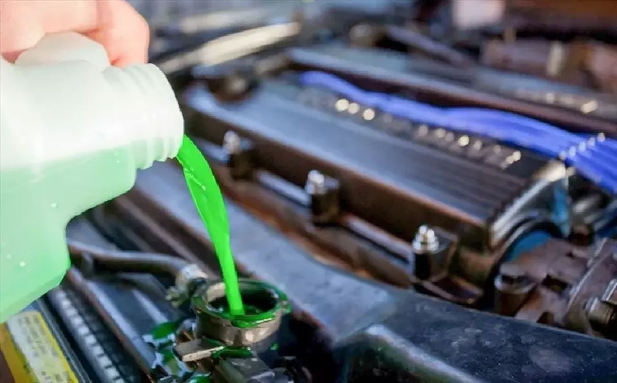 "Bắt bệnh" và cách xử lí khi ôtô chết máy giữa đường