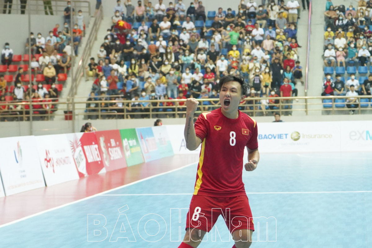 Futsal nam Việt Nam gặp Myarmar 16h chiều nay (18/5): 3 điểm để đua tranh Huy chương