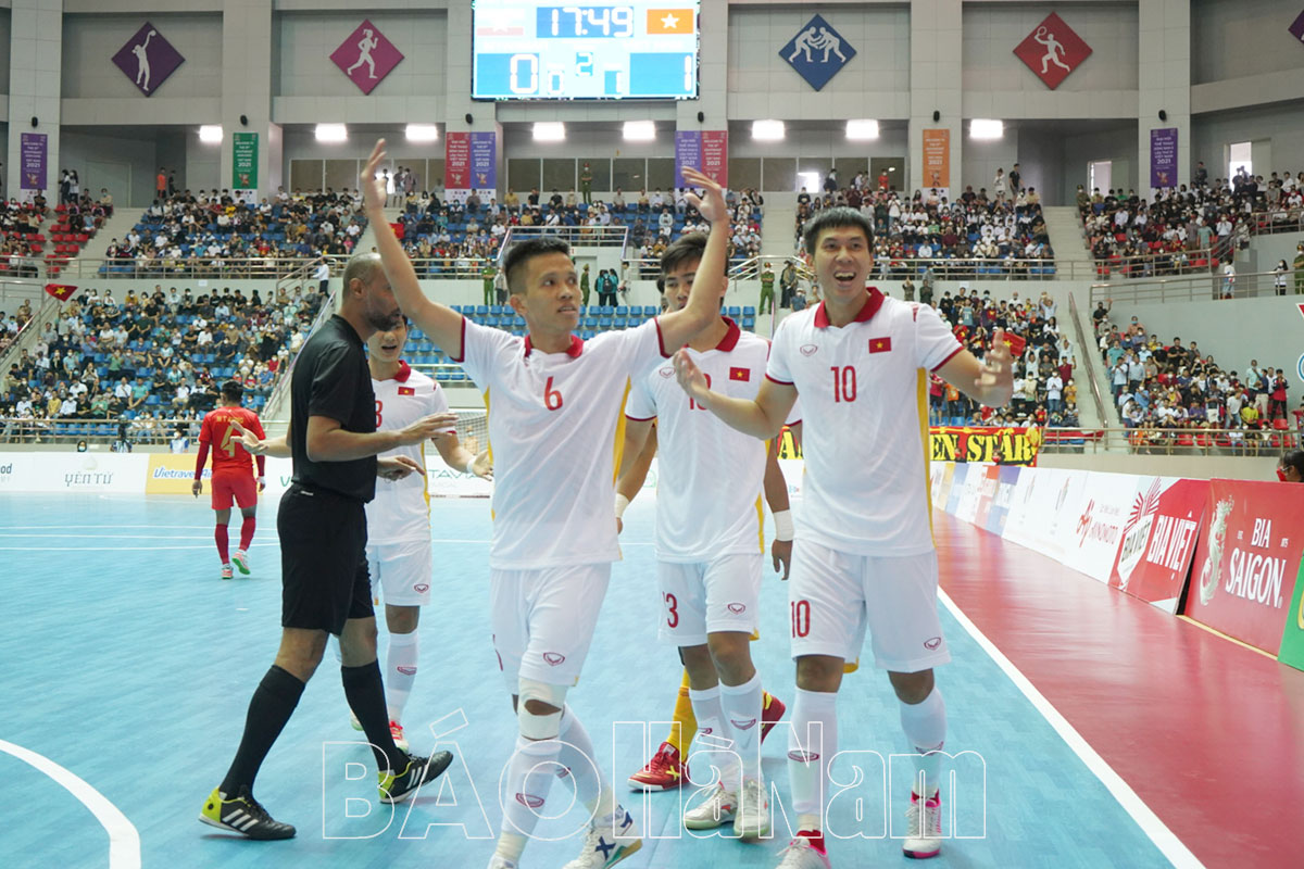 Futsal nam SEA Games 31 tại Hà Nam: 16h chiều nay (20/5), tiếp tục cuộc đua tranh Huy chương Vàng giữa Việt Nam và Thái Lan