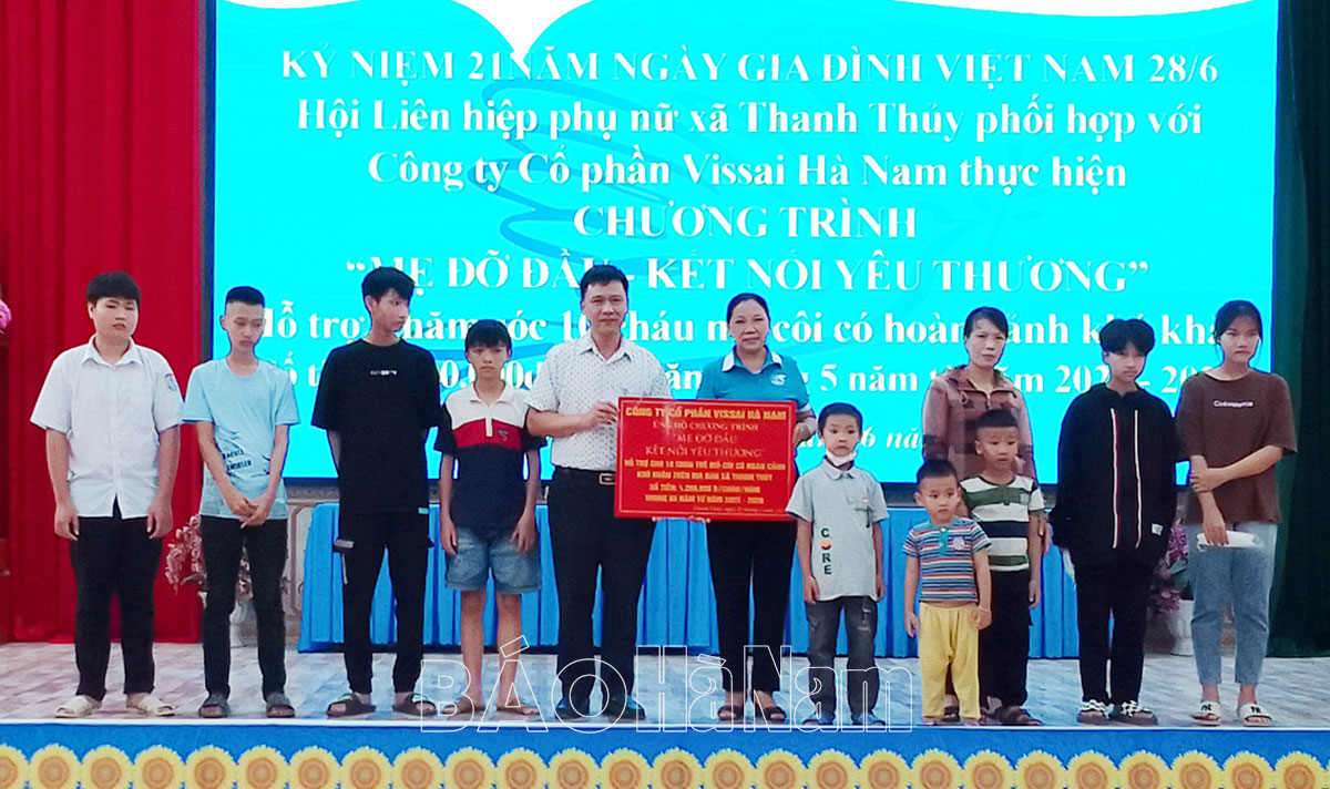 Hội Phụ nữ xã Thanh Thủy tổ chức chương trình “ Mẹ đỡ đầu - kết nối yêu thương”