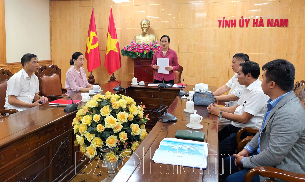 Thường trực Tỉnh ủy làm việc với doanh nghiệp về nghiên cứu chủ trương đầu tư tại Kim Bảng