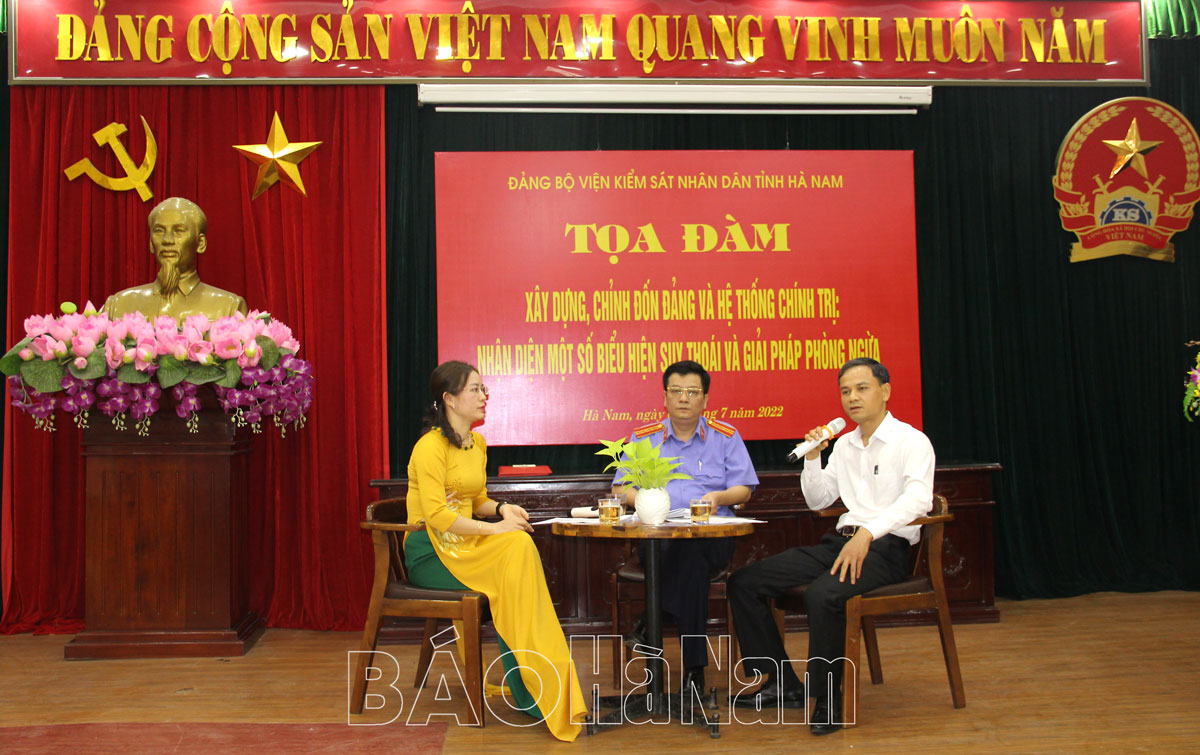 Đảng bộ Viện KSND tỉnh Tọa đàm về công tác xây dựng, chỉnh đốn Đảng và hệ thống chính trị