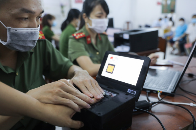 Bộ Công an lý giải chậm cấp thẻ căn cước gắn chíp