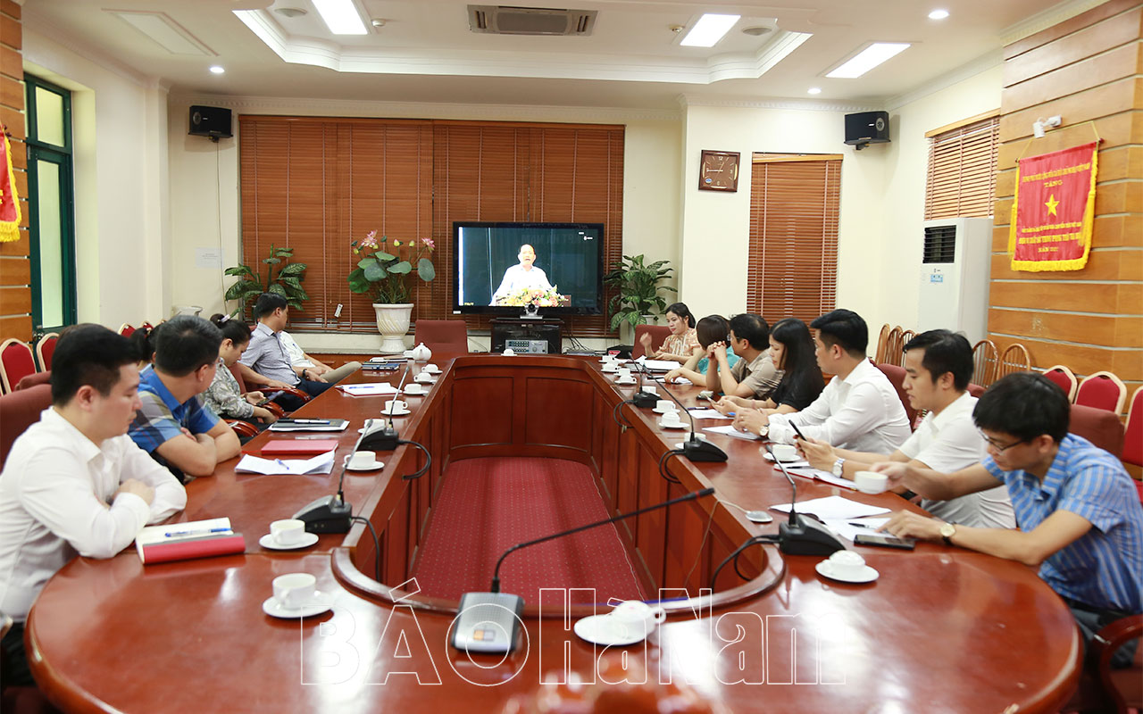 Hội nghị trực tuyến hướng dẫn thực hiện các nội dung thông tin và truyền thông