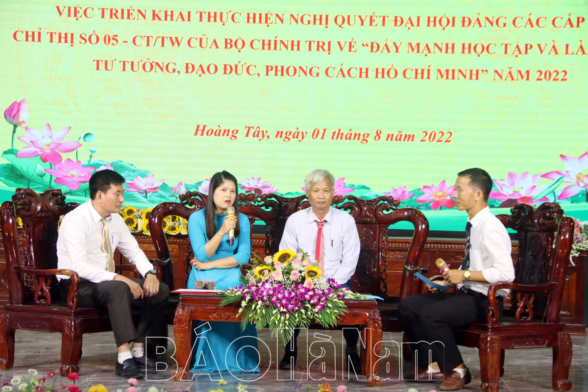 Đảng bộ xã Hoàng Tây tổ chức tọa đàm “Học tập và làm theo tư tưởng, đạo đức, phong cách Hồ Chí Minh”