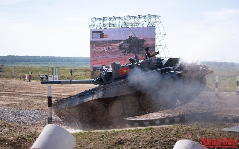 Đội tuyển Xe tăng Việt Nam ra quân tại Army Games 2022