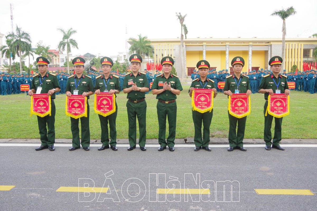 Khai mạc Hội thao trung đội dân quân cơ động năm 2022