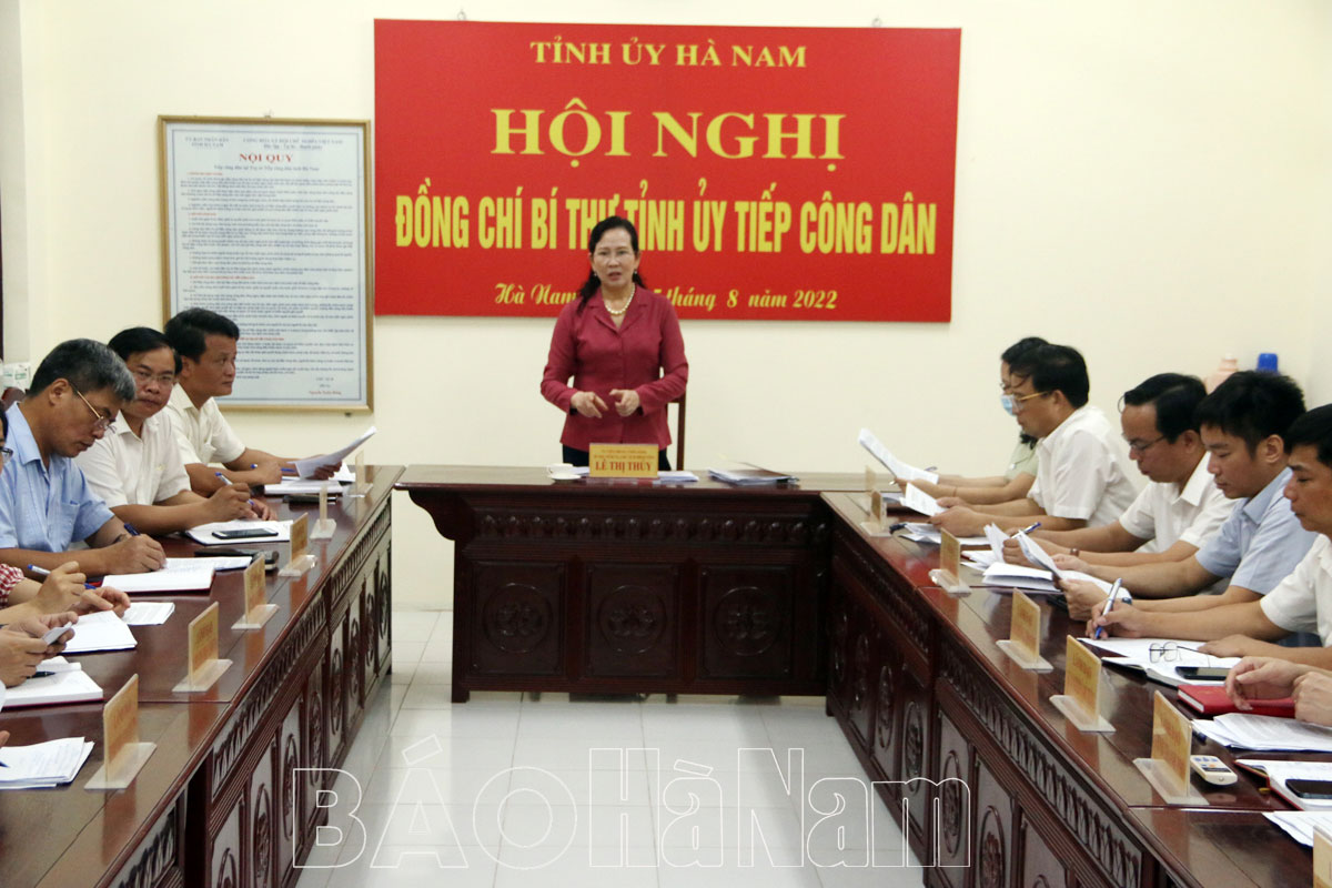 Đồng chí Bí thư Tỉnh ủy Lê Thị Thủy tiếp công dân định kỳ tháng 8/2022