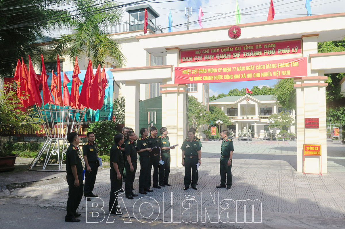 Bộ CHQS tỉnh khai mạc hội thi “Đơn vị xây dựng và quản lý doanh trại chính quy xanh, sạch, đẹp; nuôi quân giỏi, quản lý quân nhu tốt”