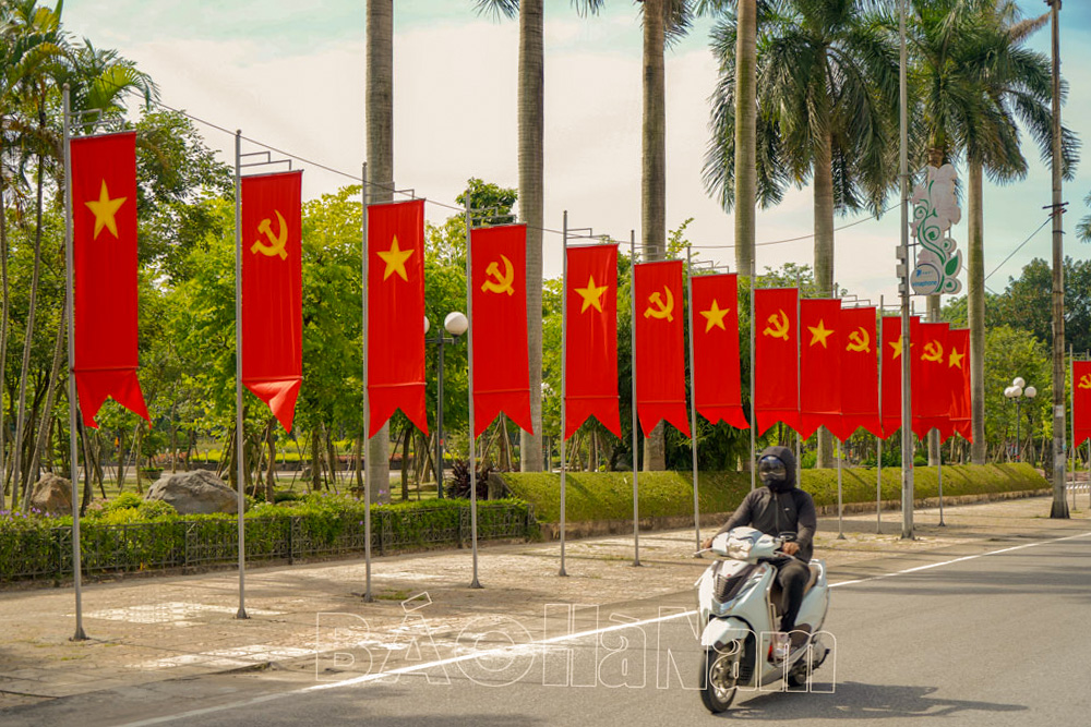 Thành phố Phủ Lý trang hoàng đón mừng Quốc Khánh 2/9