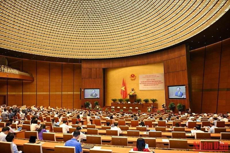 Hội nghị đại biểu Quốc hội hoạt động chuyên trách thảo luận 6 dự án luật, 1 dự thảo nghị quyết