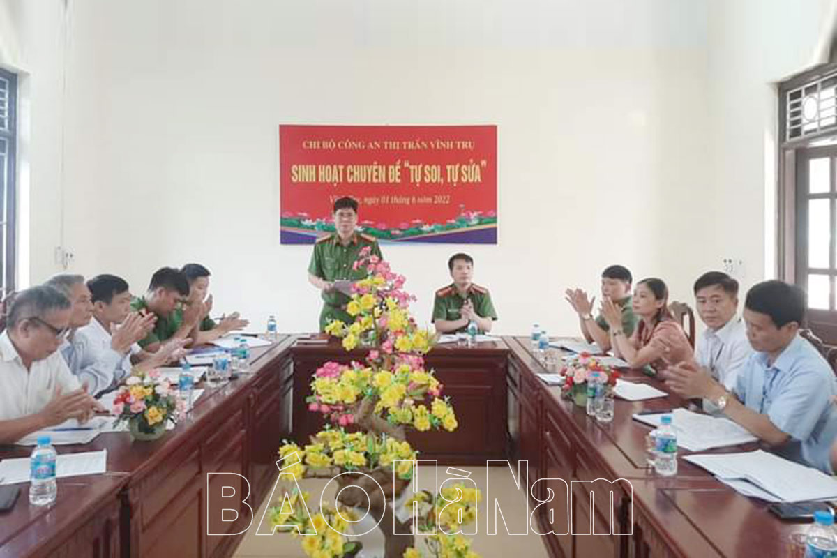 Đảng bộ thị trấn Vĩnh Trụ thực hiện đồng bộ, toàn diện đợt sinh hoạt chính trị “Tự soi, tự sửa”
