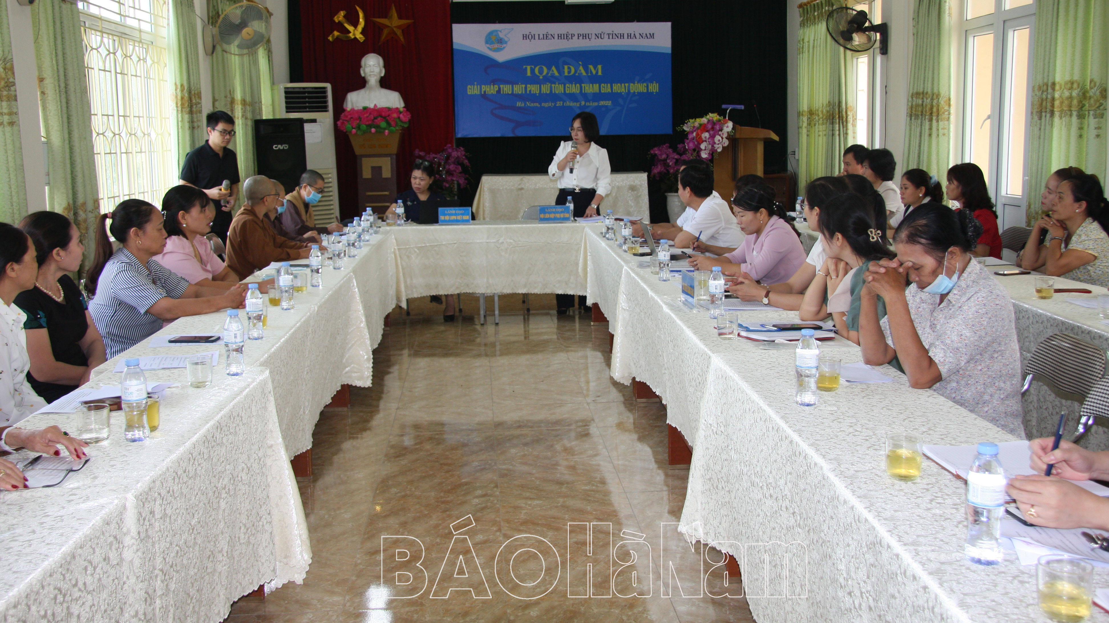 Tọa đàm “Giải pháp thu hút phụ nữ tôn giáo tham gia hoạt động hội”
