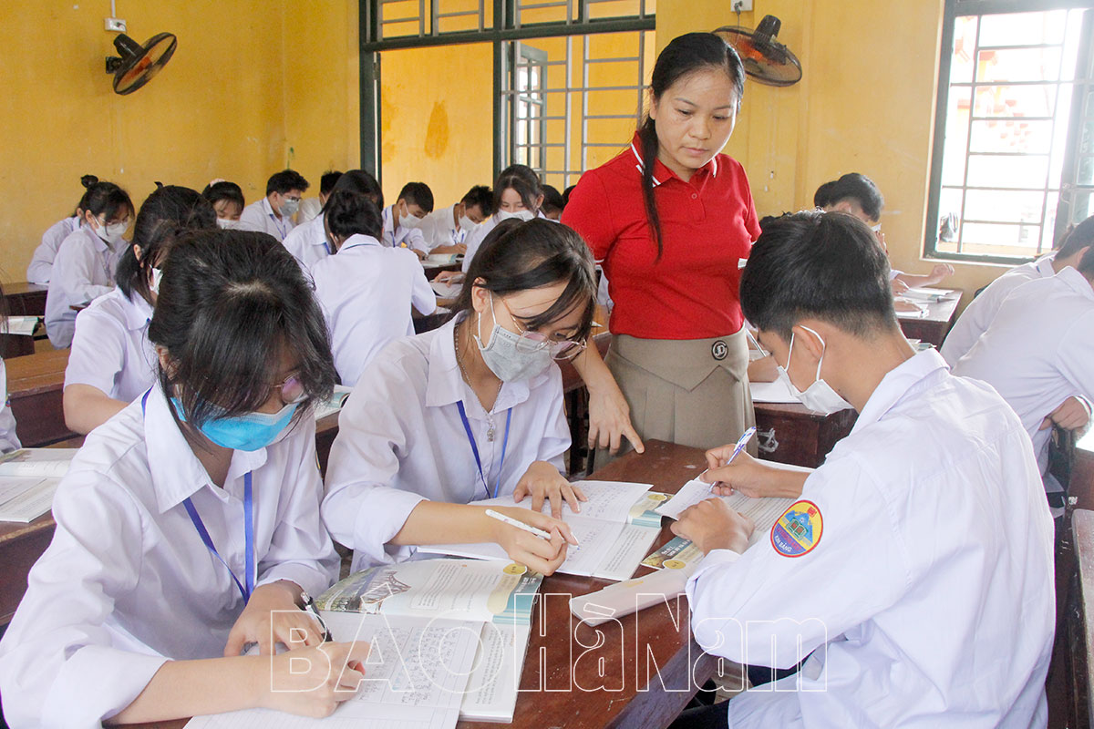 Nâng cao chất lượng dạy và học môn Lịch sử cấp trung học phổ thông