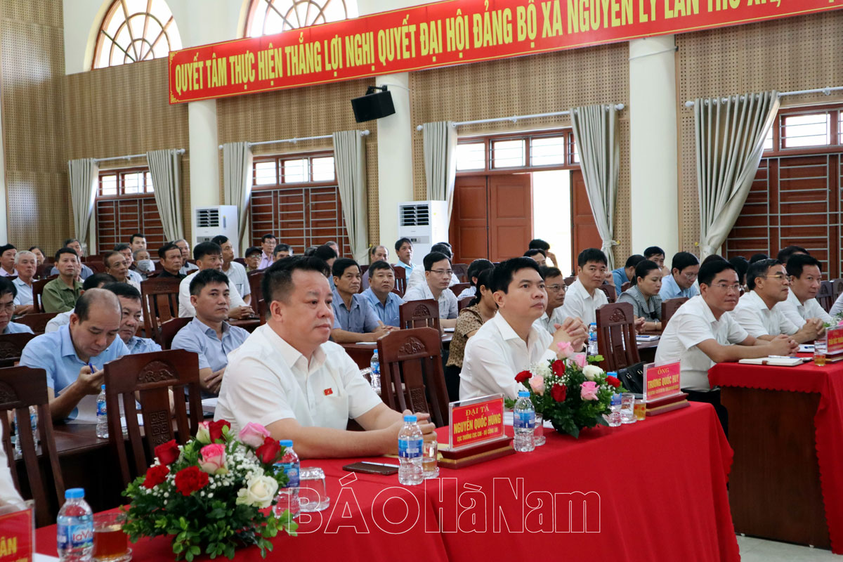 Đoàn đại biểu Quốc hội tỉnh tiếp xúc cử tri huyện Lý Nhân và huyện Thanh Liêm