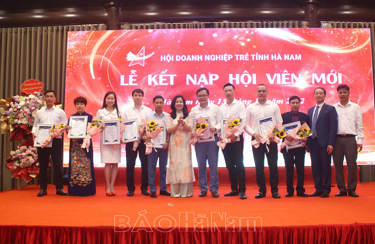 Hội Doanh nghiệp trẻ Hà Nam gặp mặt nhân Ngày Doanh nhân Việt Nam