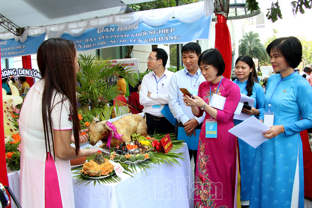 Khai mạc Hội thi Ngày hội phụ nữ khởi nghiệp 2022