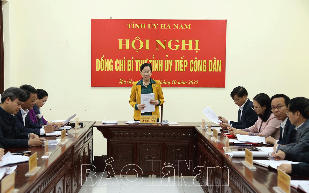 Đồng chí Bí thư Tỉnh ủy Lê Thị Thủy tiếp công dân tháng 10/2022