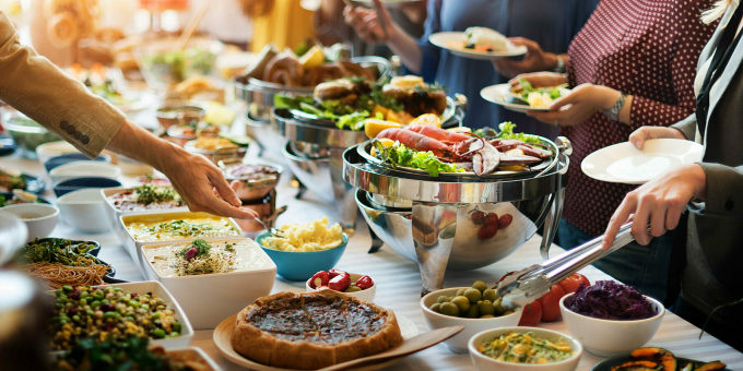 Những quy tắc cần biết khi ăn buffet