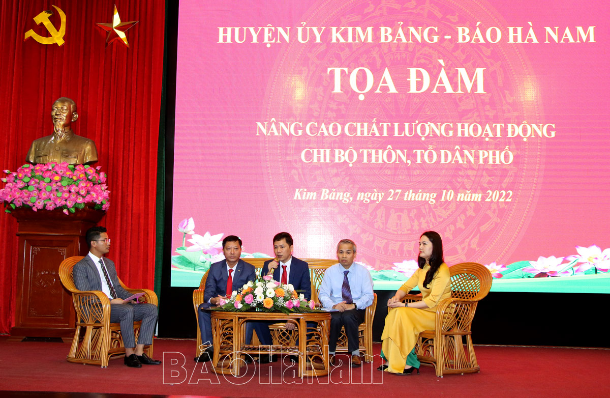 Tọa đàm “Nâng cao chất lượng hoạt động của chi bộ thôn, tổ dân phố”